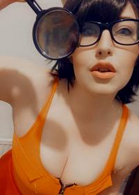Who Knew Velma Has Such Big Titties?!