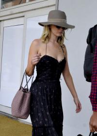 Jennifer Lawrence Recent Candid In NYC & Venice